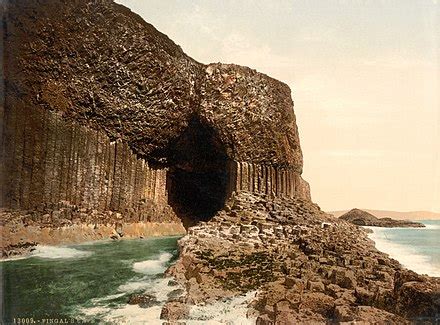 Die Hebriden (Fingal’s Cave) – A Majestic Overture Overflowing With Dramatic Flourishes and Serene Melodies